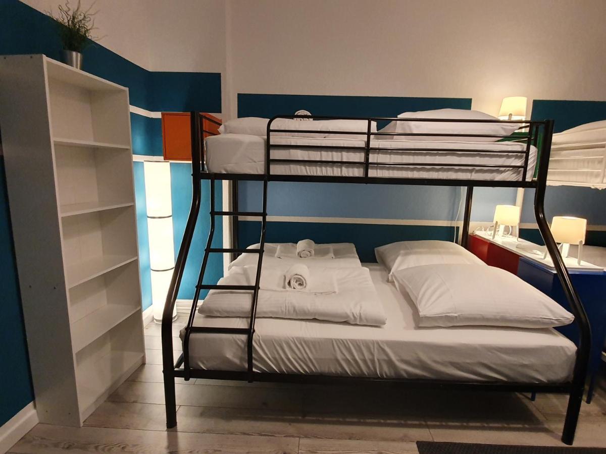 Central Lichtenberger Apartment for 6 People Berlijn Buitenkant foto