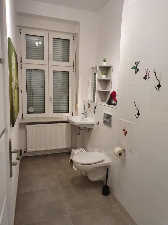 Central Lichtenberger Apartment for 6 People Berlijn Buitenkant foto
